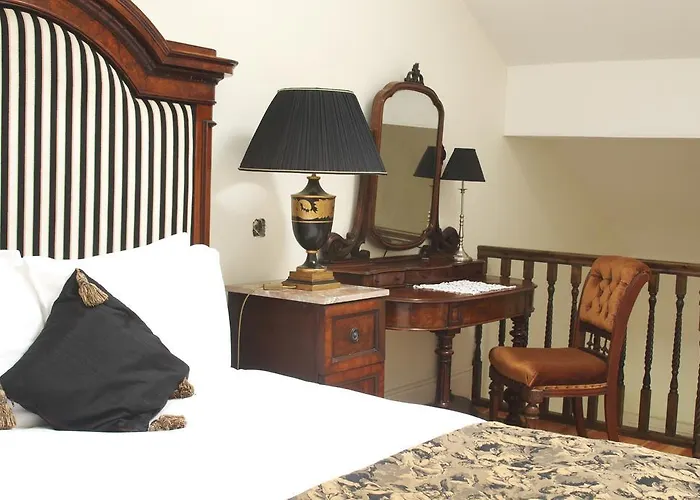 Viewmount House Guest house