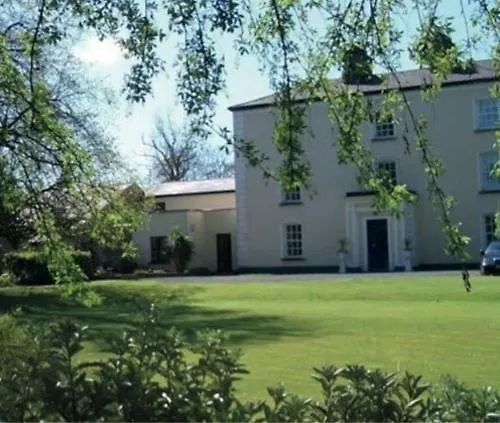 Viewmount House Guest house 4*