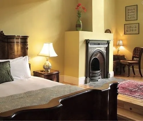 Viewmount House 4*